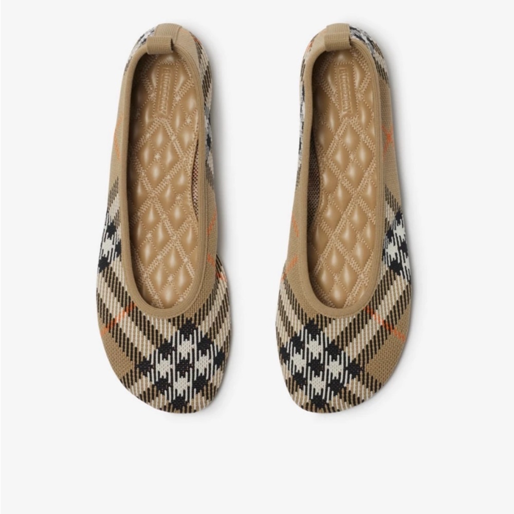 Burberry flats